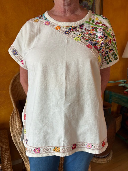 Embroidered Blouse-Bordados de Santa Cruz- Medium