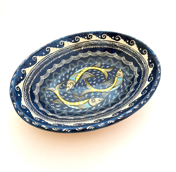Large Oval Bowl w/Fish