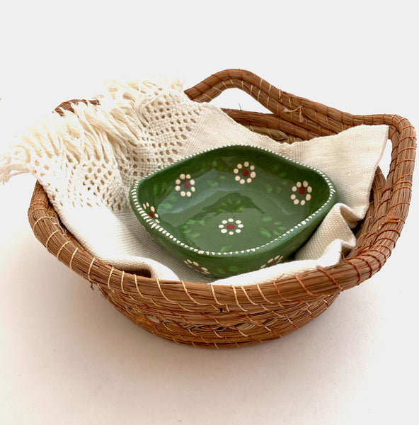 Gift Set--Basket w/napkin and Dish