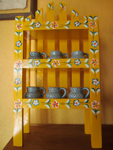 Trasterito/Painted Wood Shelf