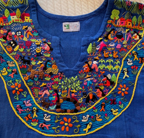 Embroidered Blouse-Bordados de Santa Cruz- Large