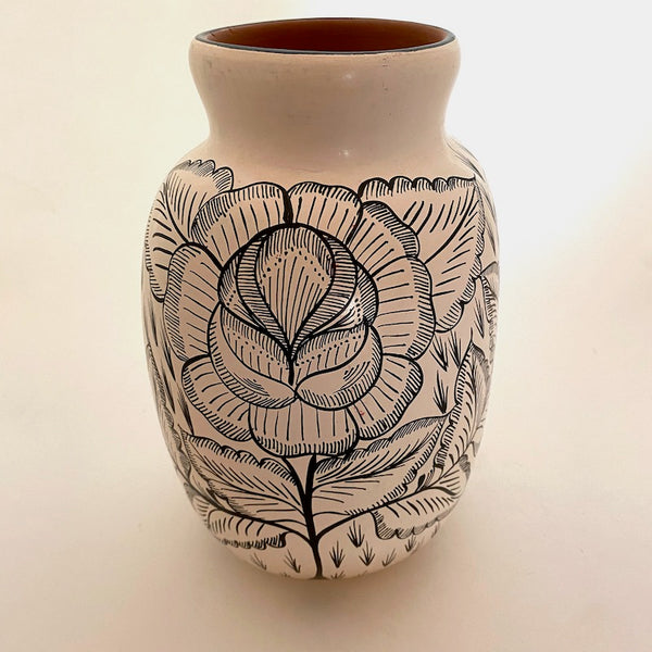 Large Burnished Clay Vase - Huancito