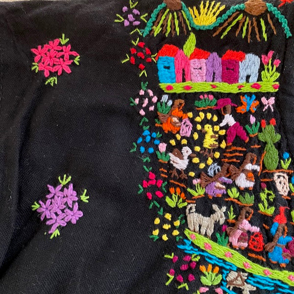 Embroidered Blouse-Bordados de Santa Cruz- Medium